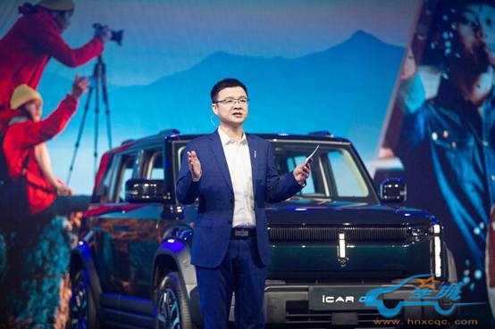 图片包含 人, 男人, 汽车, 卡车  描述已自动生成